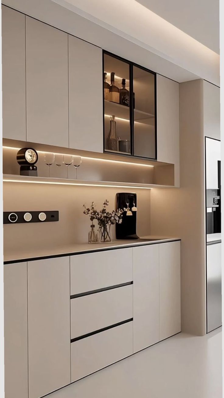 کابینت هایگلاس سوپرمات